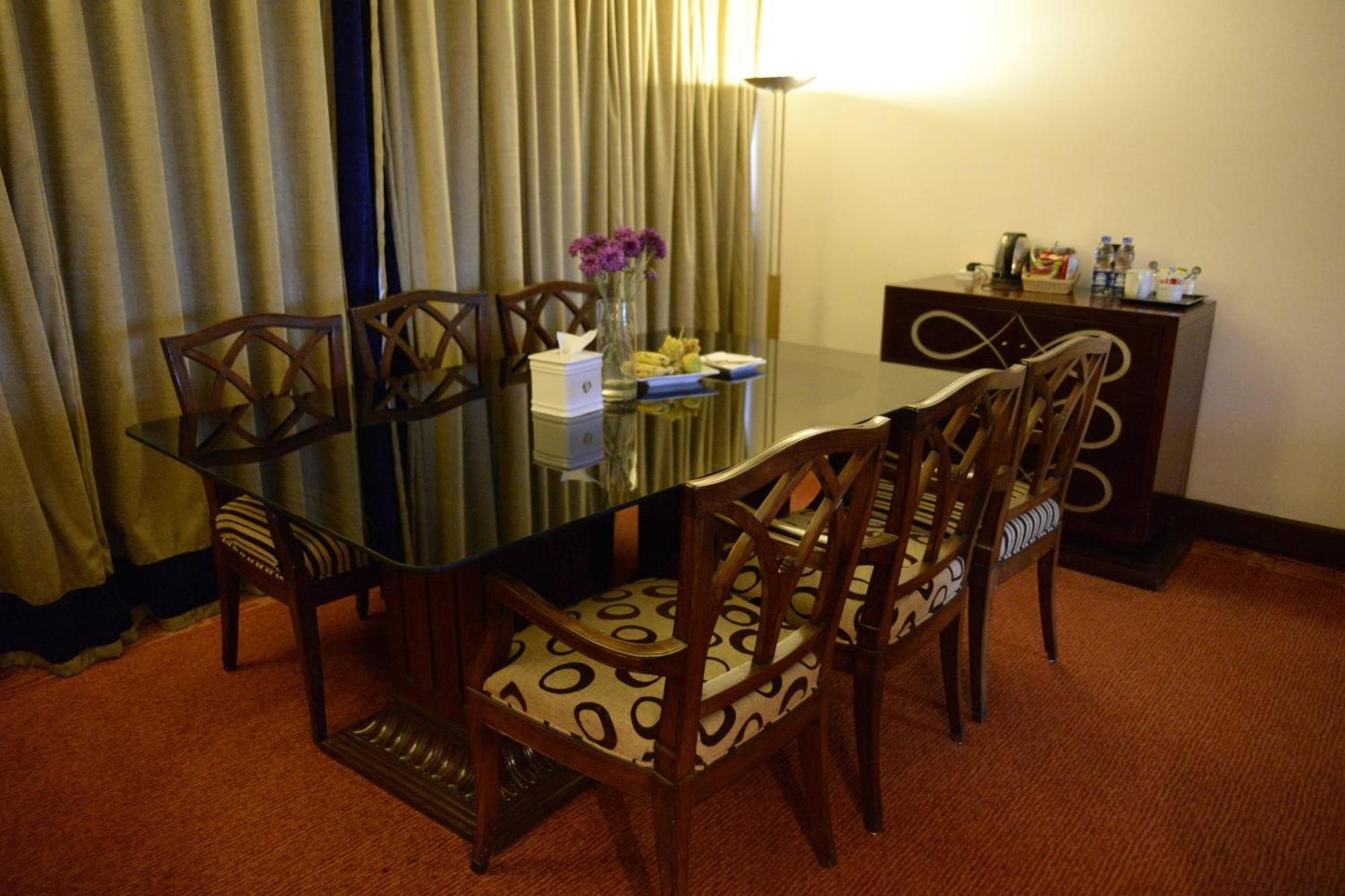 Karachi Marriott Hotel מראה חיצוני תמונה